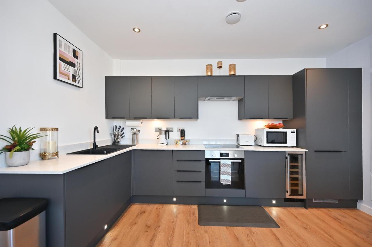 Spacious Designer 2Br Executive Apt, Near Beach & Marina, Central Location Ramsgate Bagian luar foto