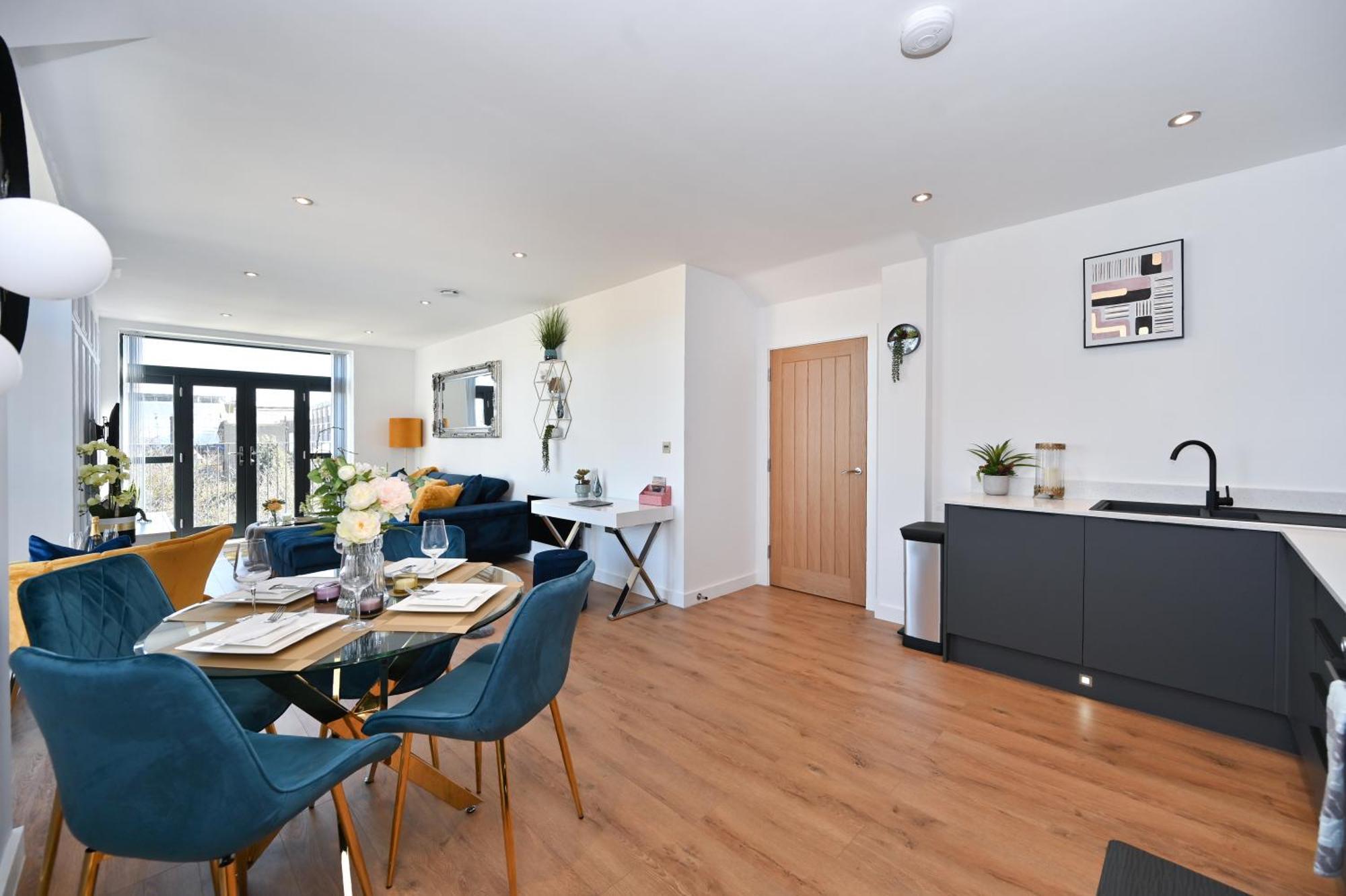 Spacious Designer 2Br Executive Apt, Near Beach & Marina, Central Location Ramsgate Bagian luar foto
